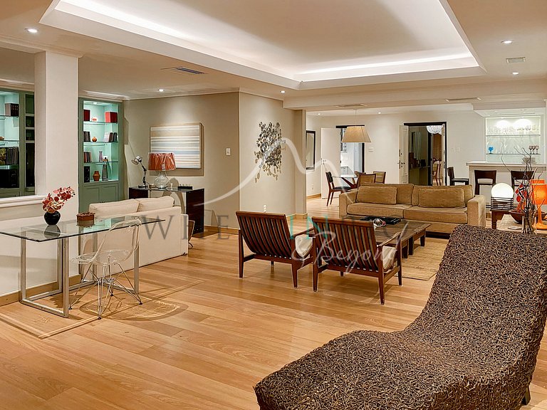Apartamento con 2 Habitaciones y Vista al Mar en Ipanema