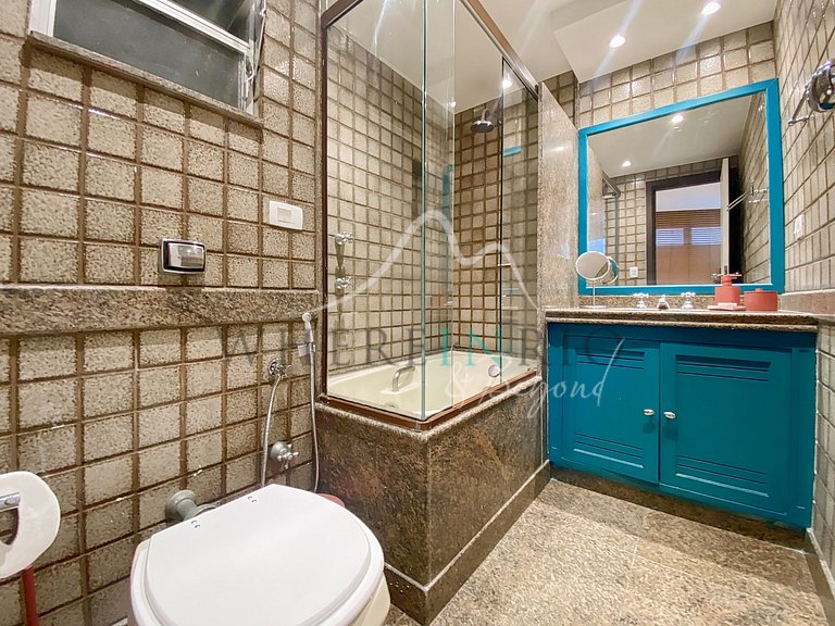 Apartamento con 2 Habitaciones y Vista al Mar en Ipanema