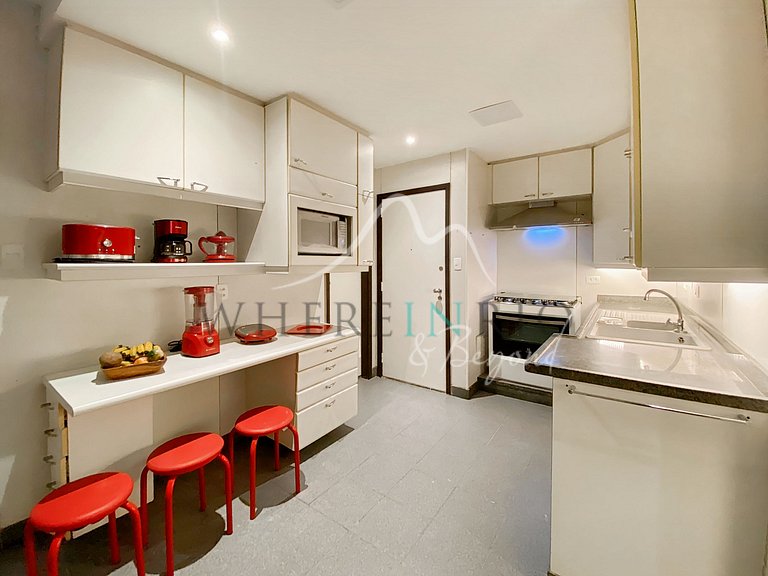 Apartamento con 2 Habitaciones y Vista al Mar en Ipanema