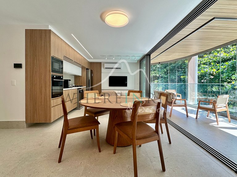 Apartamento exclusivo com varanda no Leblon
