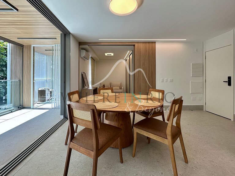 Modern apartment with balcony in Leblon