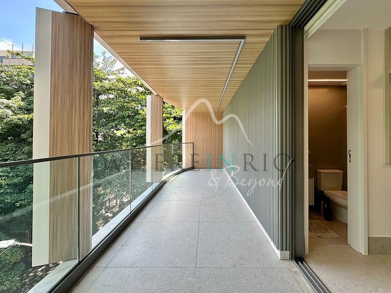 Apartamento moderno com varanda no Leblon
