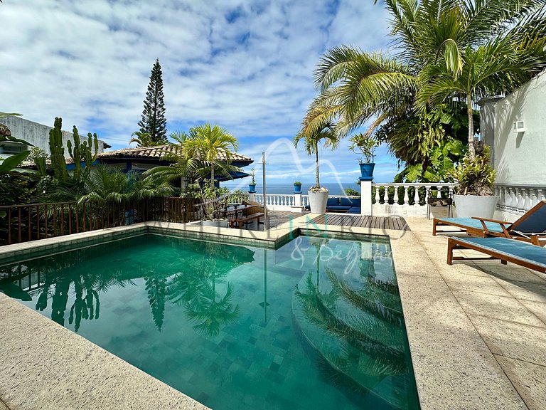 Luxury Home with Ocean View in São Conrado