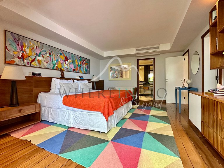 Luxury Home with Ocean View in São Conrado