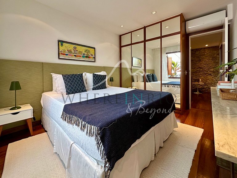 Luxury Home with Ocean View in São Conrado