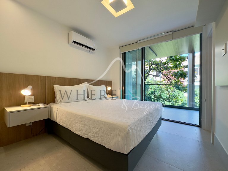 Modern apartment with balcony in Leblon