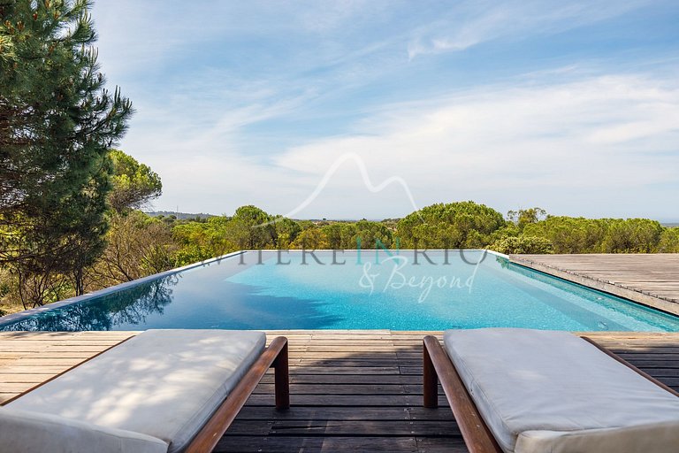Melides Premium Villa: Luxury and Stunning Views