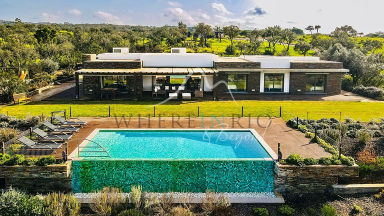 Modern Villa in Melides
