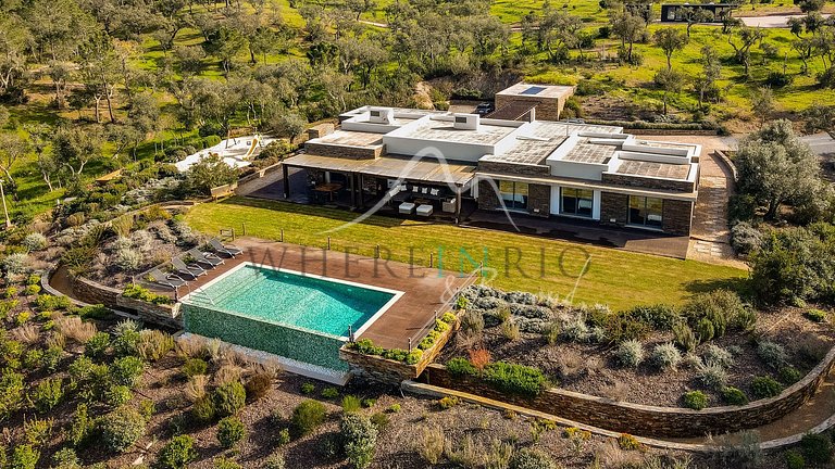 Modern Villa in Melides