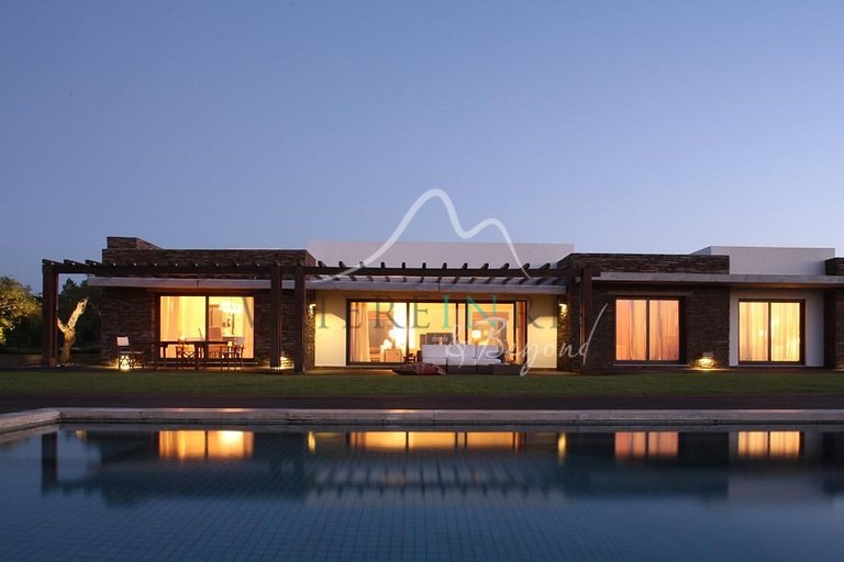 Modern Villa in Melides