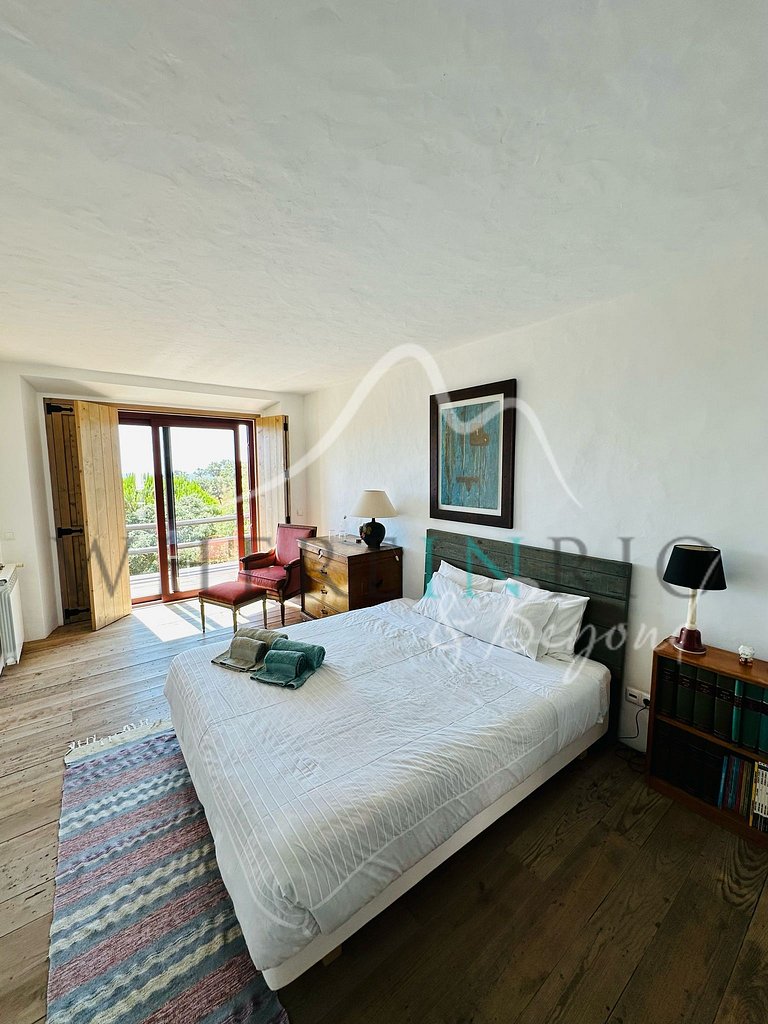 Private Villa with Heated Pool in Melides