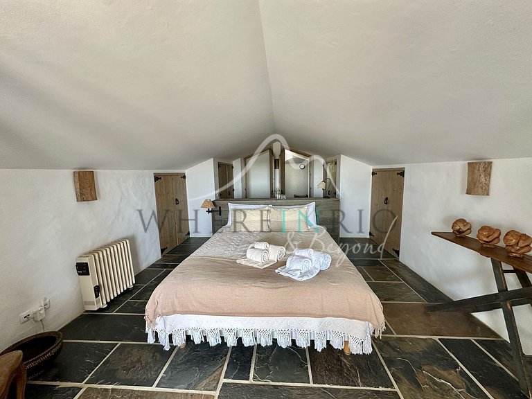 Private Villa with Heated Pool in Melides