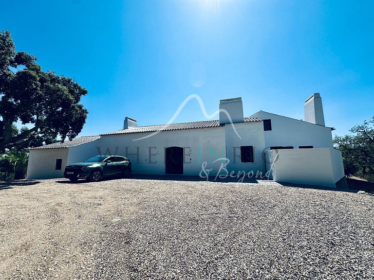 Private Villa with Heated Pool in Melides