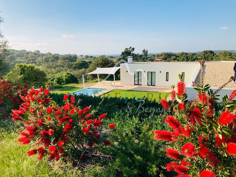 Modern and Private Villa with View in Melides