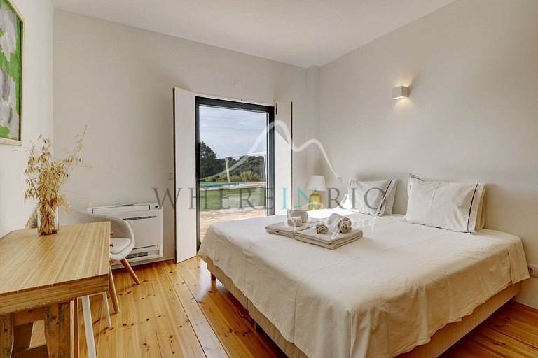 Modern and Private Villa with View in Melides