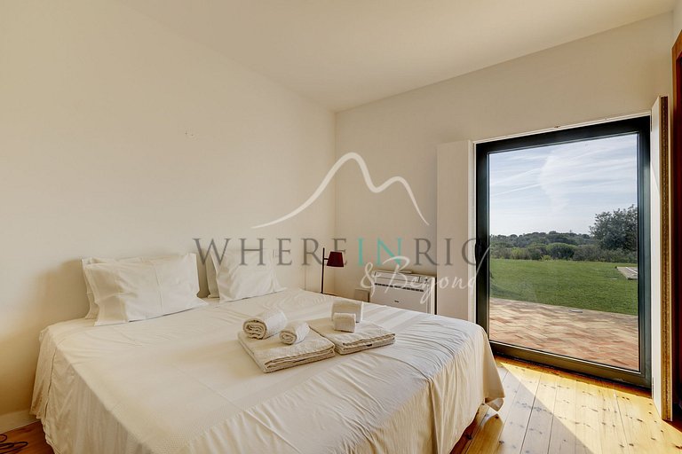 Modern and Private Villa with View in Melides