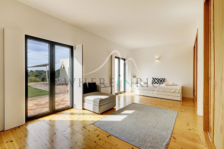 Modern and Private Villa with View in Melides