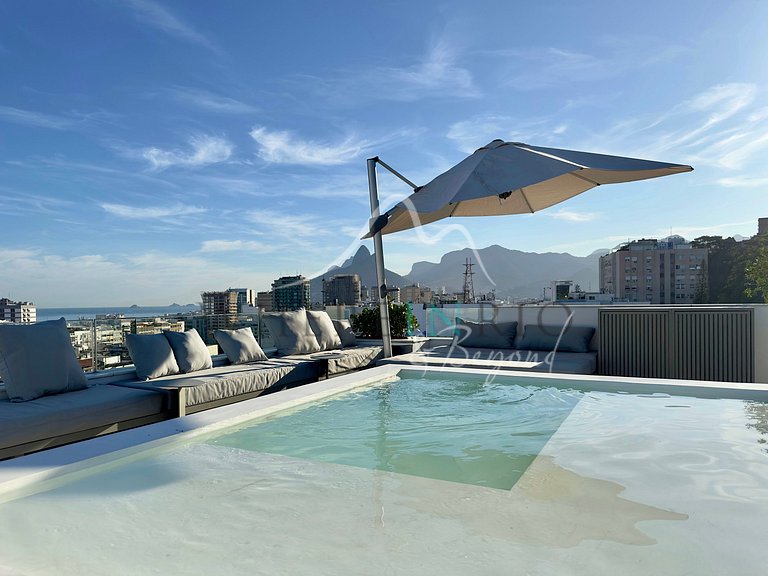 4 suites penthouse with private pool in Ipanema