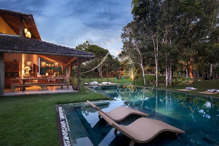 Retreat with pool and garden in Trancoso