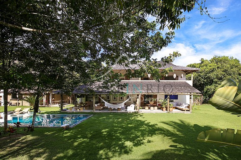 Retreat with pool and garden in Trancoso