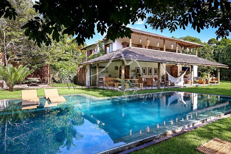 Retreat with pool and garden in Trancoso