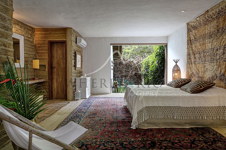 Retreat with pool and garden in Trancoso