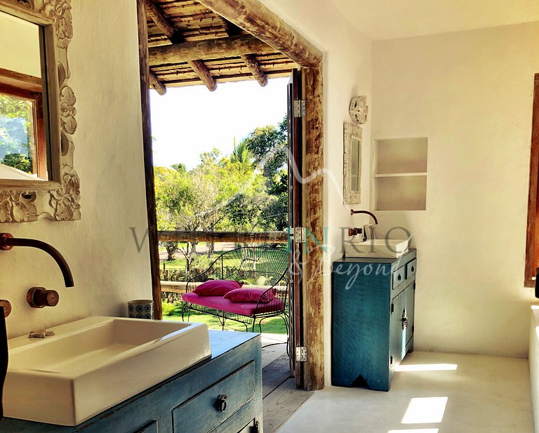 Retreat with pool and garden in Trancoso