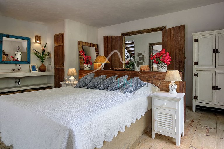 Retreat with pool and garden in Trancoso