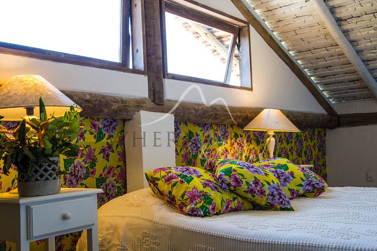 Retreat with pool and garden in Trancoso