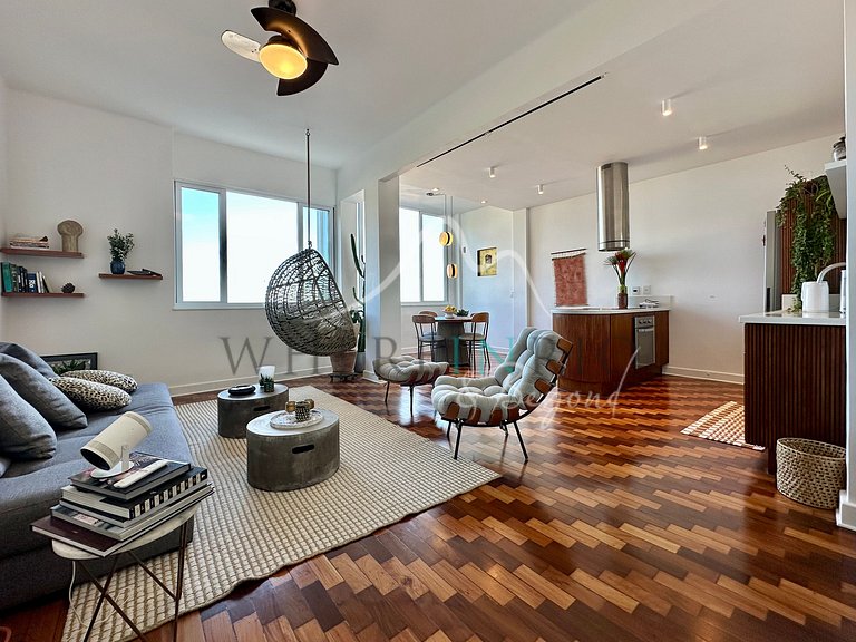 Apartment with sea view on Atlântica Ave.
