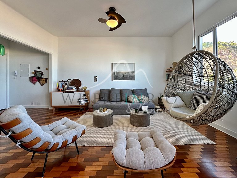 Apartment with sea view on Atlântica Ave.