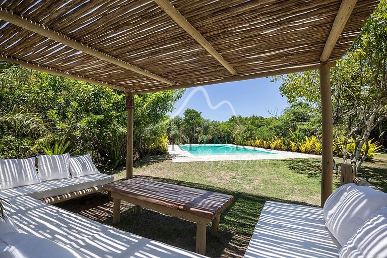 Luxury house with pool in Trancoso