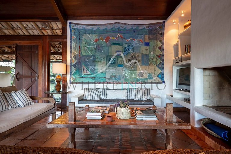 Luxury house with pool in Trancoso