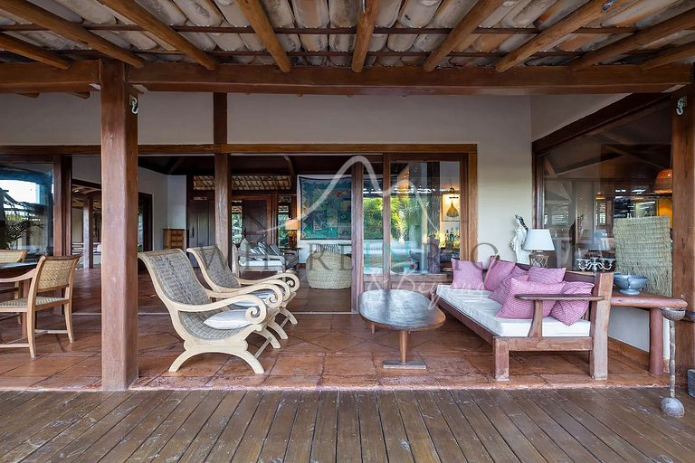 Luxury house with pool in Trancoso