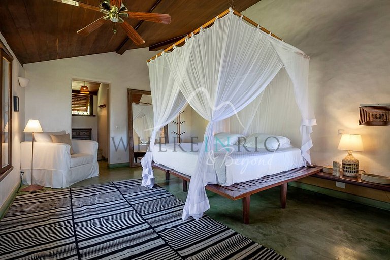 Luxury house with pool in Trancoso