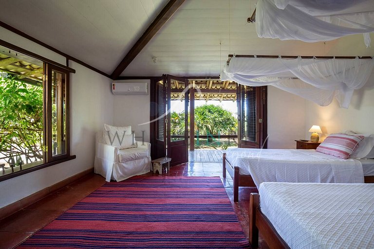 Luxury house with pool in Trancoso