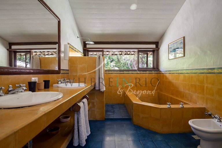Luxury house with pool in Trancoso