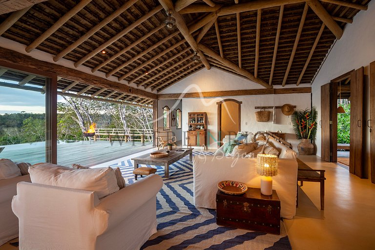 Exuberant home surrounded by nature in Trancoso