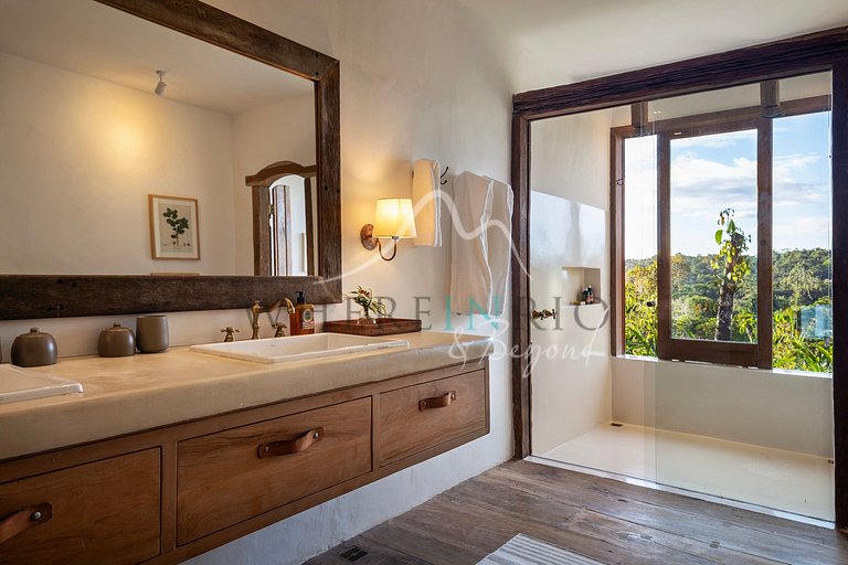 Casa exuberante rodeada de naturaleza en Trancoso