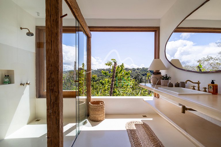 Exuberant home surrounded by nature in Trancoso
