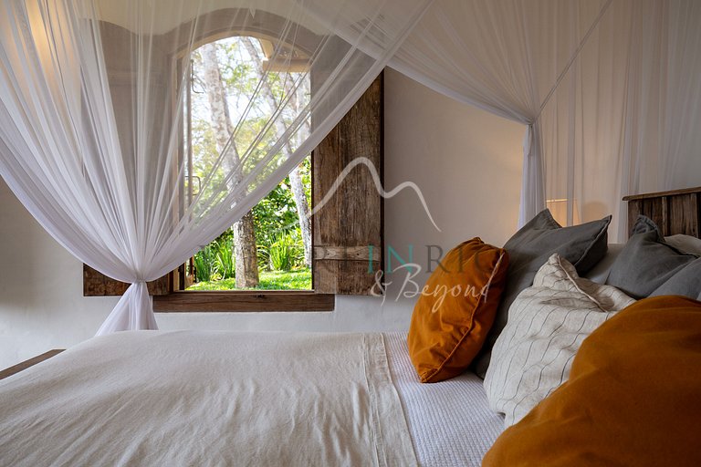 Exuberant home surrounded by nature in Trancoso