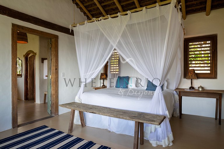 Exuberant home surrounded by nature in Trancoso