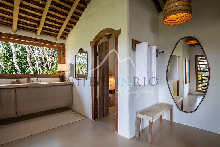 Exuberant home surrounded by nature in Trancoso