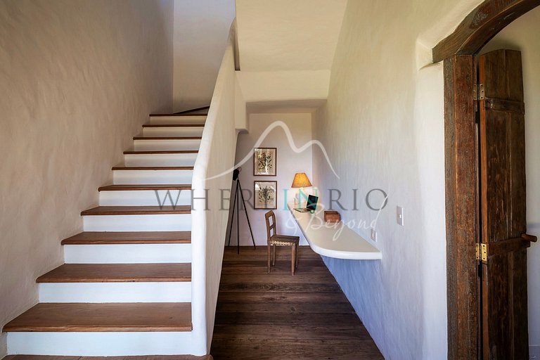 Exuberant home surrounded by nature in Trancoso