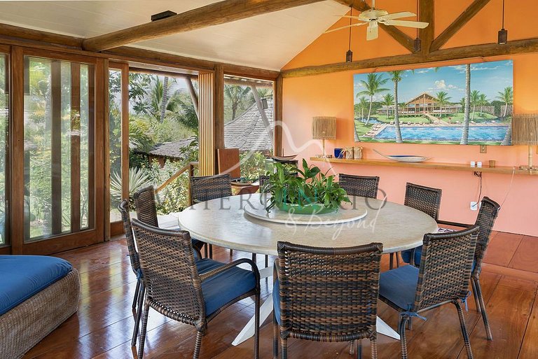 Luxury beachfront villa with pool in Trancoso