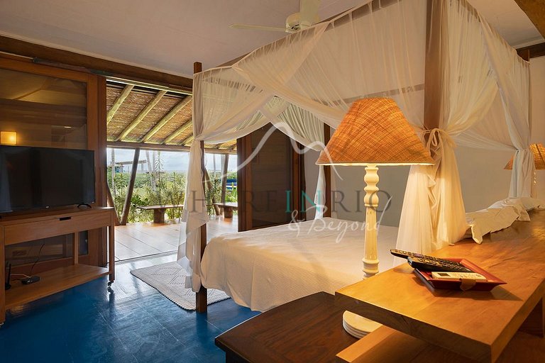 Luxury beachfront villa with pool in Trancoso