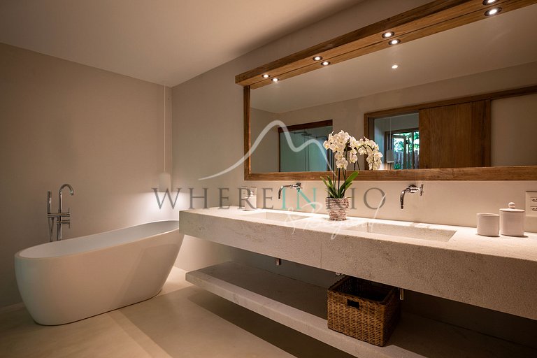 Exclusive oceanview villa, Trancoso