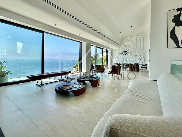 Casa de Luxo com Área de Lazer Completa no Joá