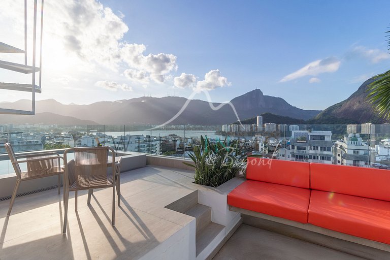 Duplex penthouse with a view of the Dois Irmãos