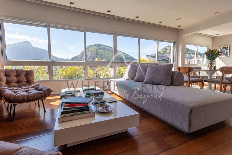 Duplex penthouse with a view of the Dois Irmãos